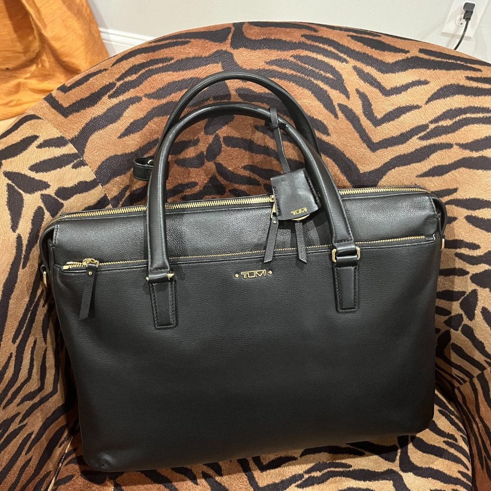 NEW!!!! TUMI Leather Business Brief NO TAGS